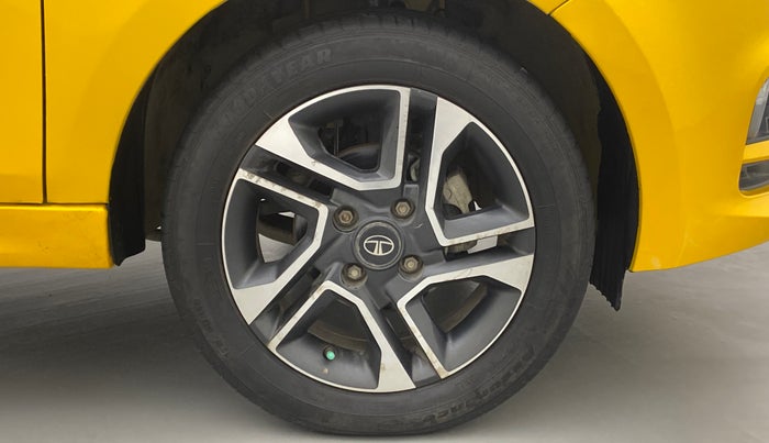 2020 Tata Tiago XZ+ 1.2 Revotron, Petrol, Manual, 14,571 km, Right Front Wheel