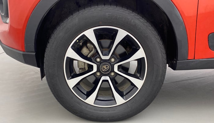 2020 Tata NEXON XZ+ OPT, Diesel, Manual, 17,513 km, Left Front Wheel