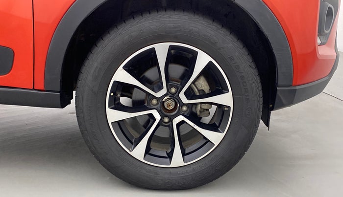 2020 Tata NEXON XZ+ OPT, Diesel, Manual, 17,513 km, Right Front Wheel