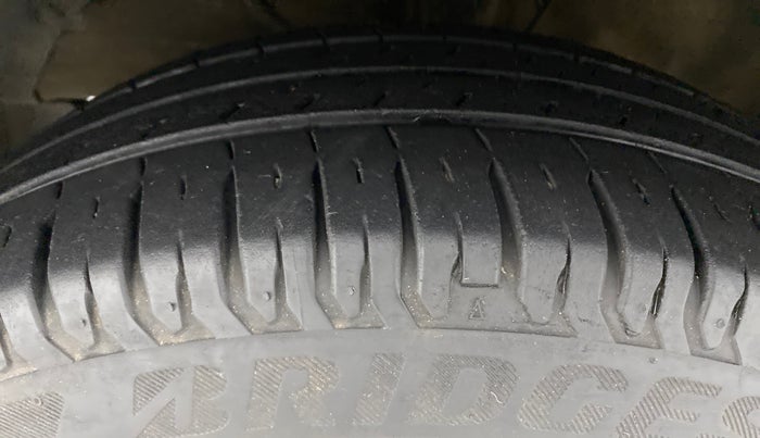 2019 Maruti XL6 ZETA SHVS, Petrol, Manual, 18,248 km, Left Front Tyre Tread
