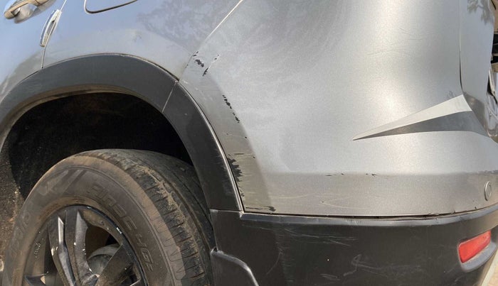 2019 Maruti Vitara Brezza ZDI AMT, Diesel, Automatic, 90,225 km, Rear bumper - Minor scratches