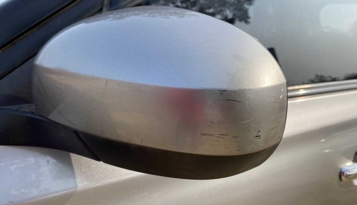 2019 Maruti Vitara Brezza ZDI AMT, Diesel, Automatic, 90,225 km, Left rear-view mirror - Minor scratches