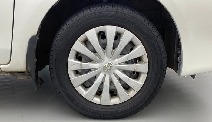 2015 Toyota Etios Liva G, Petrol, Manual, 41,398 km, Right Front Wheel
