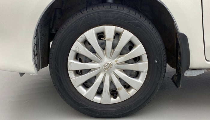 2015 Toyota Etios Liva G, Petrol, Manual, 41,398 km, Left Front Wheel