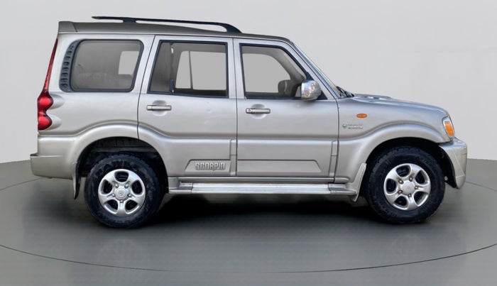2010 Mahindra Scorpio SLE BS III, Diesel, Manual, 65,062 km, Right Side View