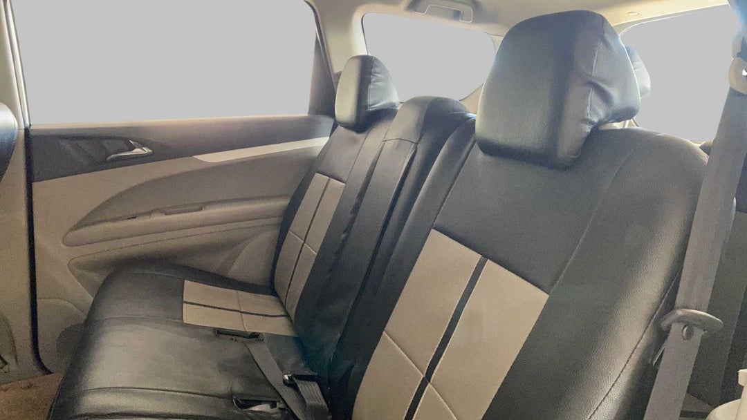 Right Side Rear Door Cabin