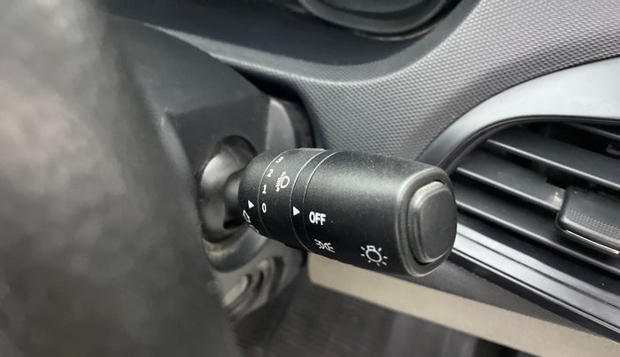 2017 Tata Tiago XE 1.05 REVOTORQ, Diesel, Manual, 75,730 km, Dashboard - Headlight height adjustment not working