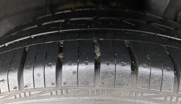 2014 Hyundai Grand i10 ASTA 1.2 KAPPA VTVT, Petrol, Manual, 93,104 km, Left Rear Tyre Tread