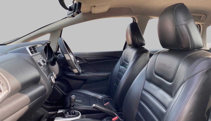 2018 Honda WR-V 1.5 i-DTEC S MT, Diesel, Manual, 98,117 km, Right Side Front Door Cabin