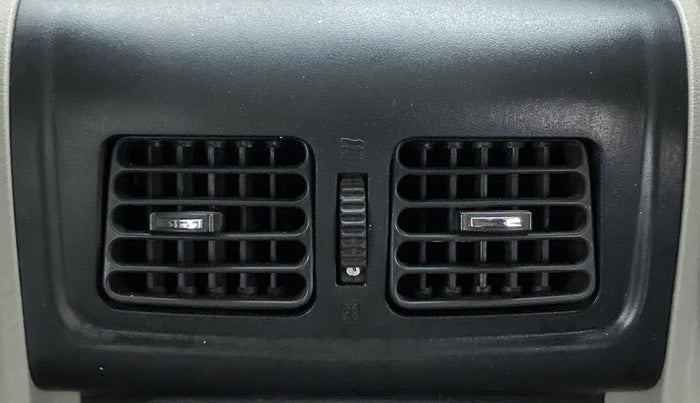 2015 Mahindra Scorpio S10, Diesel, Manual, 39,216 km, Rear AC Vents