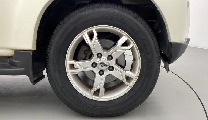 2015 Mahindra Scorpio S10, Diesel, Manual, 39,216 km, Right Front Wheel