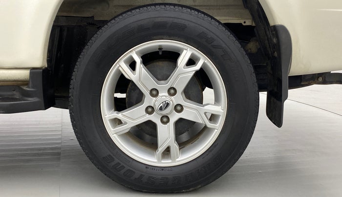 2015 Mahindra Scorpio S10, Diesel, Manual, 39,216 km, Left Rear Wheel