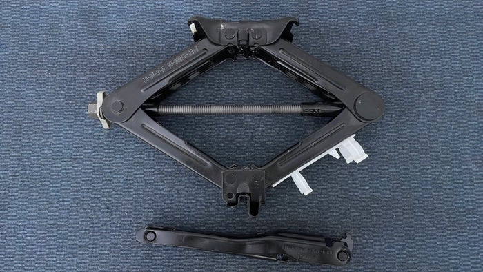 FORD FOCUS-Tool Kit