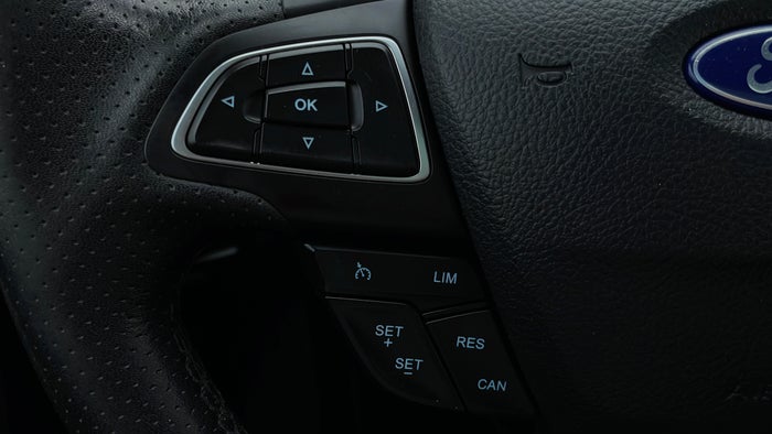 FORD FOCUS-Cruise Control