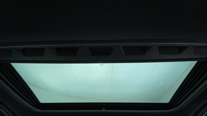 FORD FOCUS-Interior Sunroof/Moonroof