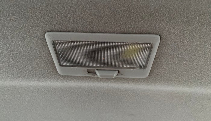 2017 Maruti Swift VDI ABS, Diesel, Manual, 94,446 km, Ceiling - Roof light/s not working