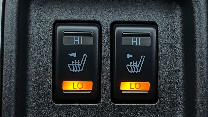 NISSAN JUKE-Heated Seats
