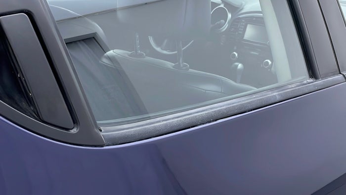 NISSAN JUKE-Door Exterior RHS Rear Door Beading Faded