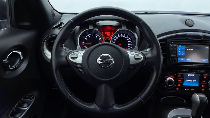 NISSAN JUKE-Steering Wheel Close-up