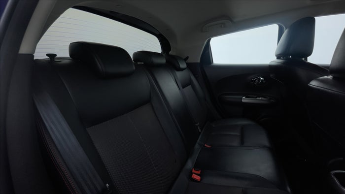 NISSAN JUKE-Right Side Door Cabin View