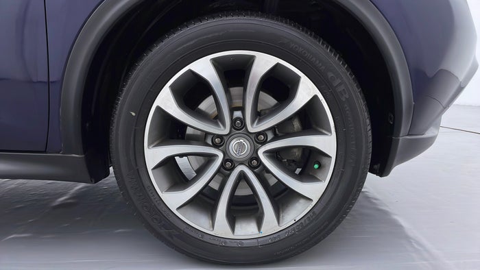 NISSAN JUKE-Right Front Tyre