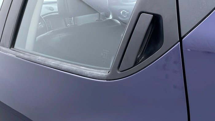 NISSAN JUKE-Door Exterior LHS Rear Door Beading Faded