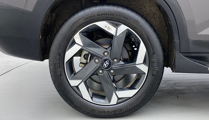 2021 Hyundai ALCAZAR 1.5 SIGNATURE (O) AT 6STR, Diesel, Automatic, 24,395 km, Right Rear Wheel