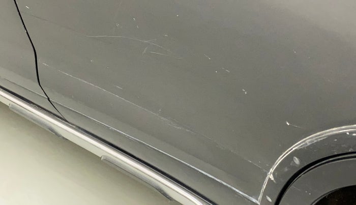 2018 Maruti Vitara Brezza ZDI, Diesel, Manual, 90,675 km, Rear left door - Minor scratches