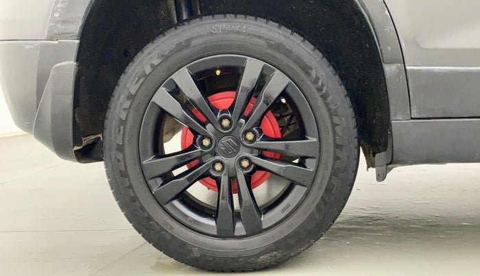 2018 Maruti Vitara Brezza ZDI, Diesel, Manual, 90,675 km, Right Rear Wheel
