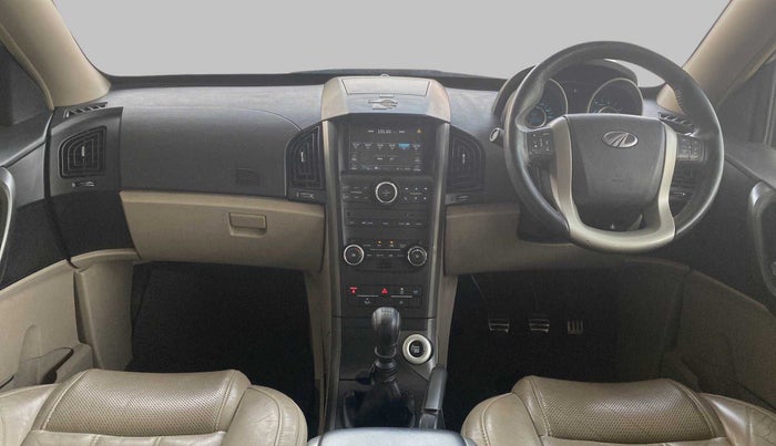 2015 Mahindra XUV500 W10, Diesel, Manual, 60,058 km, Dashboard