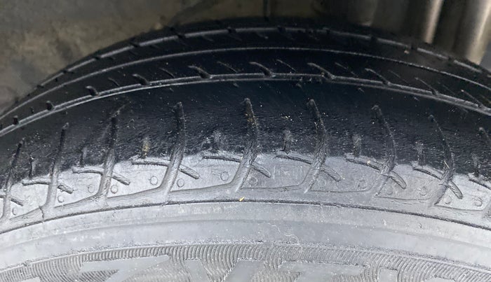 2019 Datsun Go A Optional, Petrol, Manual, 85,976 km, Left Rear Tyre Tread
