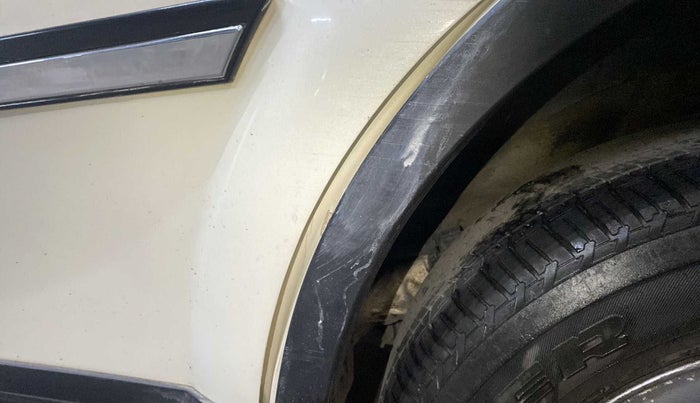2015 Mahindra XUV500 W10, Diesel, Manual, 61,932 km, Rear left door - Minor scratches