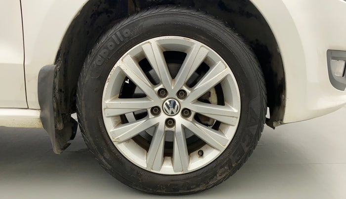 2013 Volkswagen Polo GT TSI 1.2 PETROL AT, Petrol, Automatic, 26,476 km, Right Front Wheel