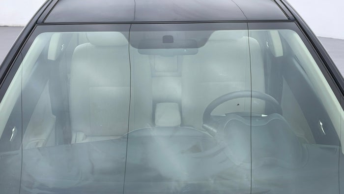 MITSUBISHI LANCER EX-Windshield Front Scratch