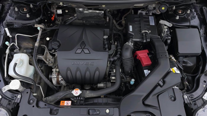 MITSUBISHI LANCER EX-Engine Bonet View