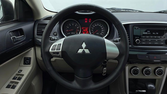 MITSUBISHI LANCER EX-Steering Wheel Close-up