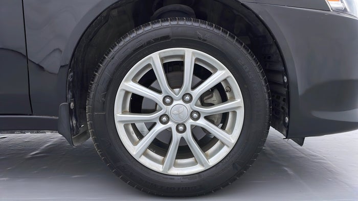 MITSUBISHI LANCER EX-Right Front Tyre