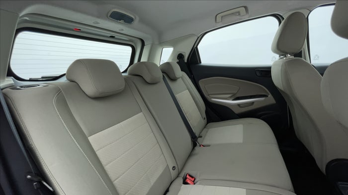 FORD ECOSPORT-Right Side Door Cabin View