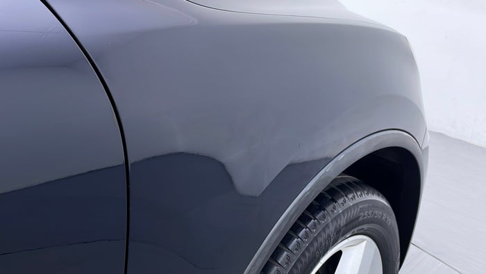 VOLKSWAGEN TOUAREG-Fender RHS Faded