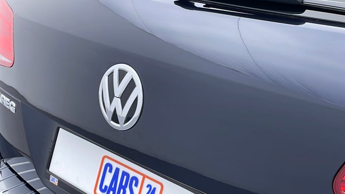 VOLKSWAGEN TOUAREG-Door Exterior Boot Door Scratch