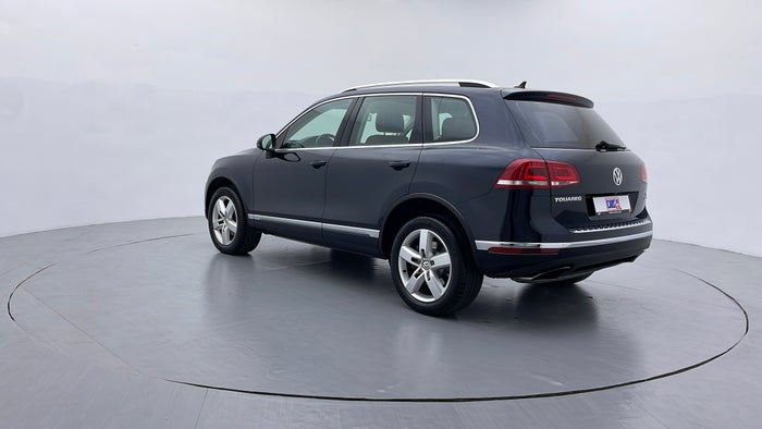 VOLKSWAGEN TOUAREG-Left Back Diagonal (45- Degree) View