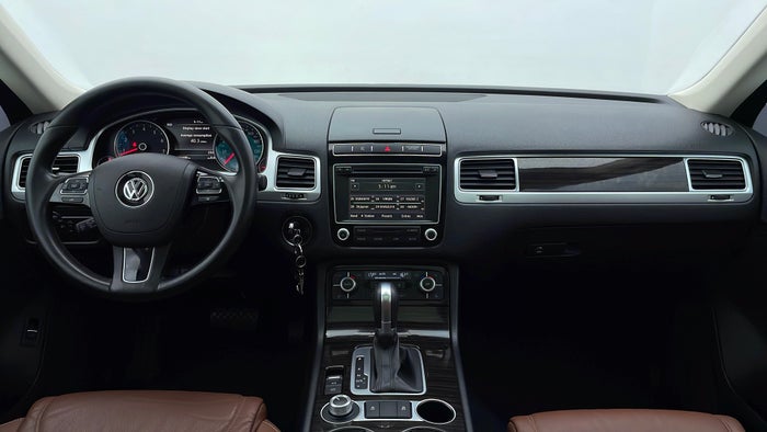 VOLKSWAGEN TOUAREG-Dashboard View