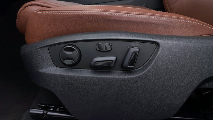 VOLKSWAGEN TOUAREG-Driver Side Adjustment Panel
