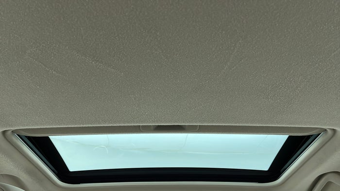 MITSUBISHI LANCER EX-Interior Sunroof/Moonroof