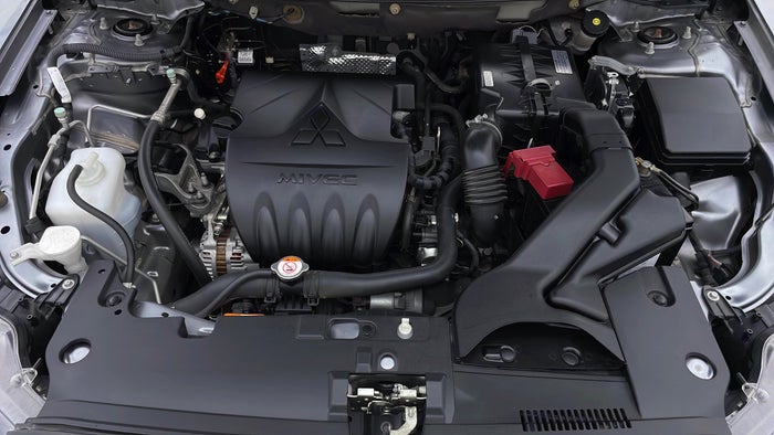 MITSUBISHI LANCER EX-Engine Bonet View