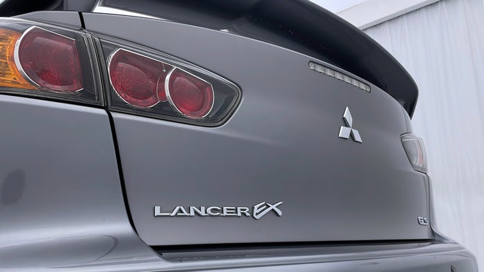 MITSUBISHI LANCER EX-Door Exterior Boot Door Scratch