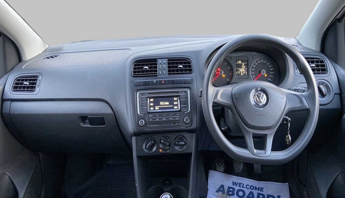 2018 Volkswagen Polo COMFORTLINE 1.0 PETROL, Petrol, Manual, 74,840 km, Dashboard