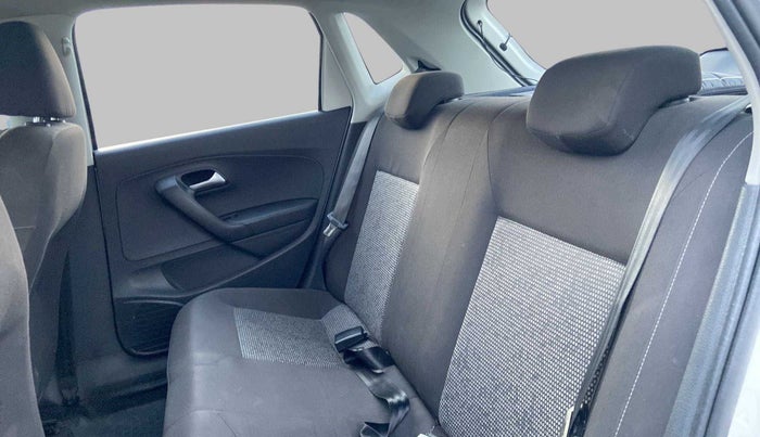 2018 Volkswagen Polo COMFORTLINE 1.0 PETROL, Petrol, Manual, 74,840 km, Right Side Rear Door Cabin