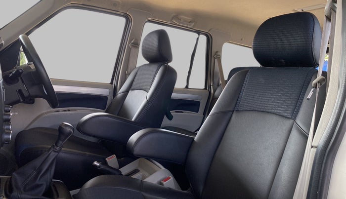 2019 Mahindra Scorpio S11, Diesel, Manual, 23,407 km, Right Side Front Door Cabin