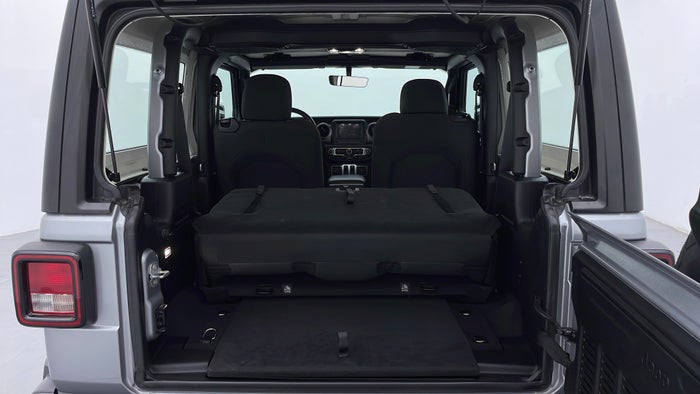 JEEP WRANGLER-Boot Inside View